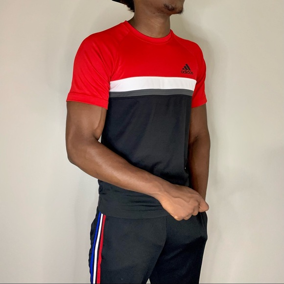 Adidas Causal T-Shirt - Picture 3 of 6